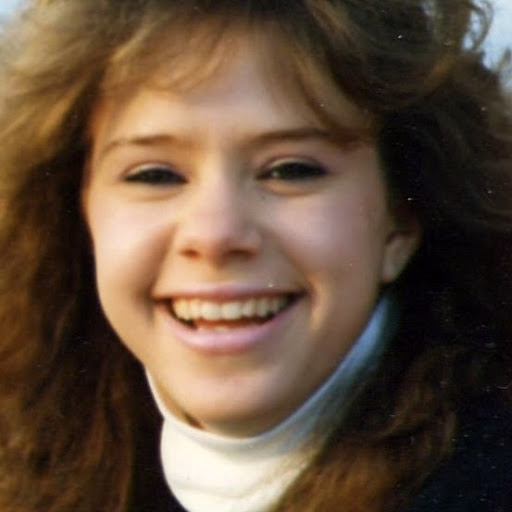 Mary Magnuson Photo 31