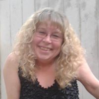 Martha Groves Photo 7