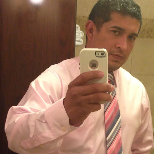 Marco Castaneda Photo 34