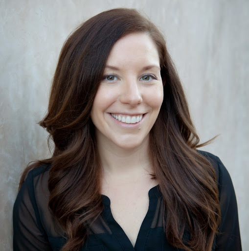 Emily Taylor Photo 14