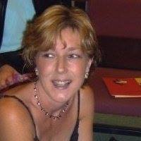 Elizabeth Harker Photo 30
