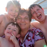 Carol Rowe Photo 17