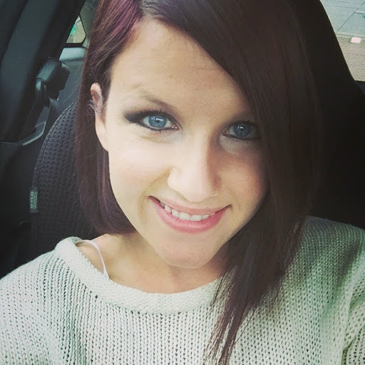 Emily Howell Photo 18