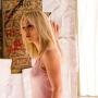 Kelly Britt Photo 33