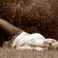 Stephanie Vickery Photo 34