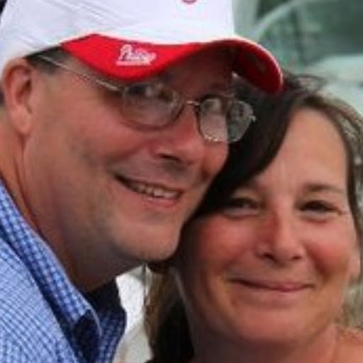 Robert Newcomb Photo 26
