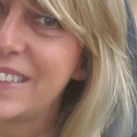 Deborah Simpson Photo 19
