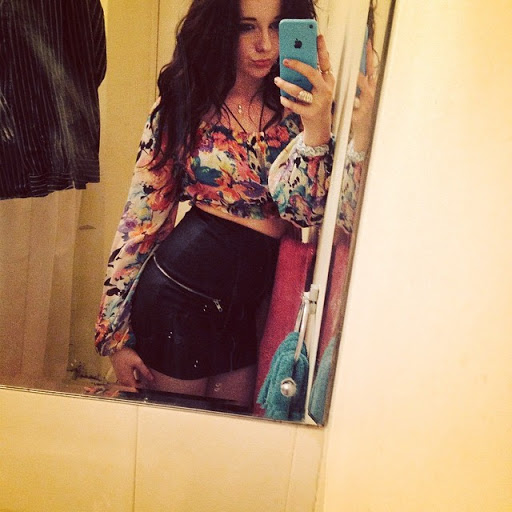 Ruby Simon Photo 31