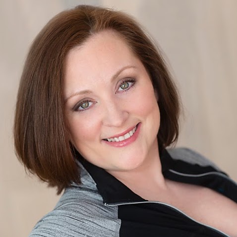 Christine Gallagher Photo 17