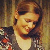Elizabeth Ayres Photo 19