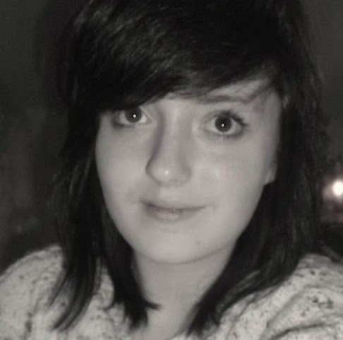 Claire Cook Photo 23