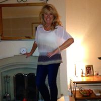 Lisa Theobald Photo 26