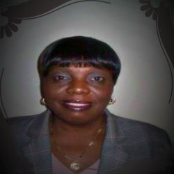 Gloria Martin Photo 34