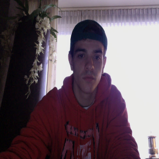 Tim Simons Photo 39