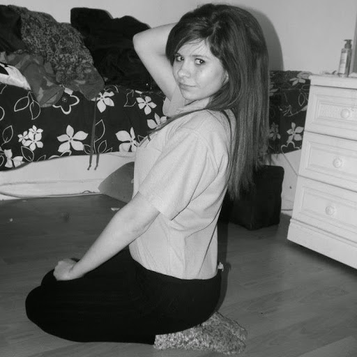 Samantha Avery Photo 30