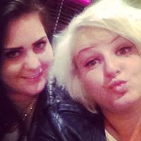 Danielle Davy Photo 7
