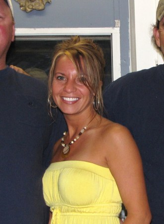 Angela Roberts Photo 44