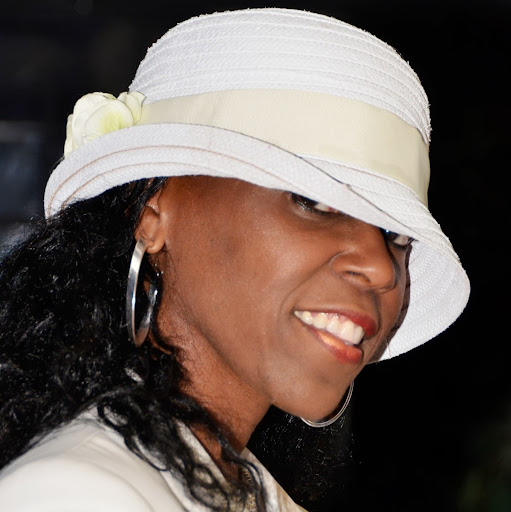 Angela Byrd Photo 21