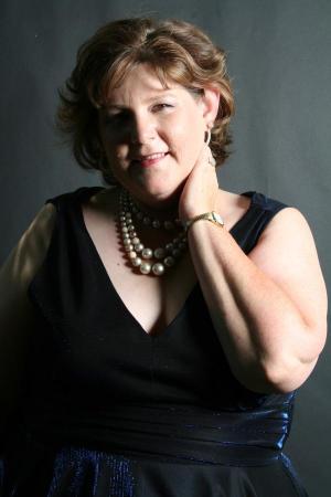 Debbie Baxter Photo 30