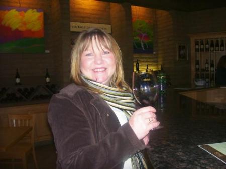 Donna Hewitt Photo 35