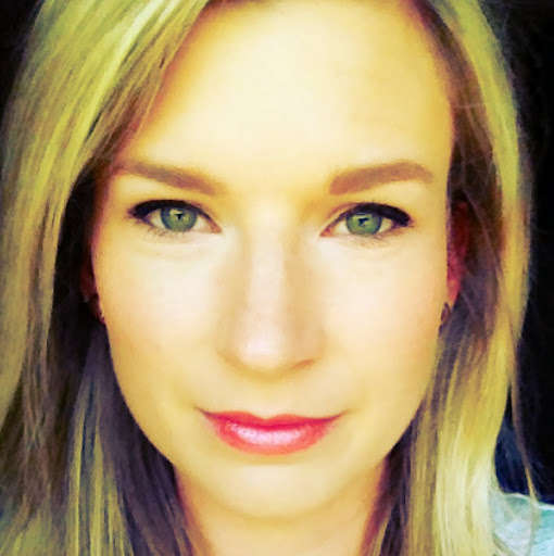 Stephanie Collins Photo 7