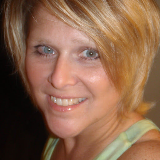 Michelle Duke Photo 20