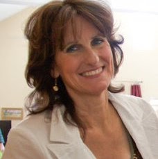 Sandra Maxwell Photo 25