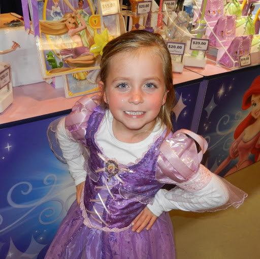 Sally Watkins Photo 19