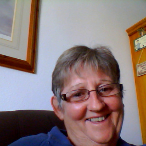 Phyllis Bell Photo 26