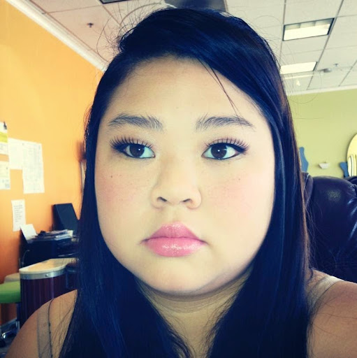 Linda Tran Photo 33