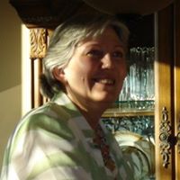 Barbara Heath Photo 4