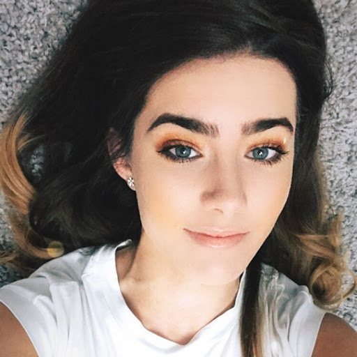 Sarah Edge Photo 19