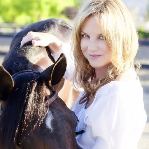 Janice Connolly Photo 16