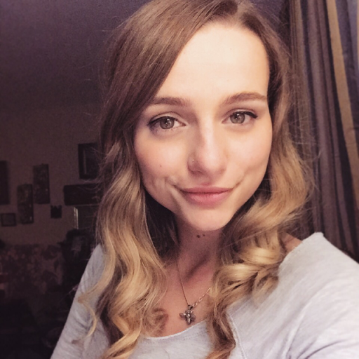 Elizabeth Macdonald Photo 30