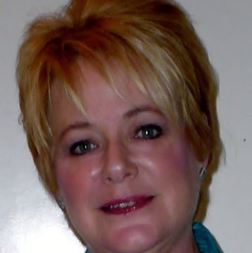 Vicki Moore Photo 20