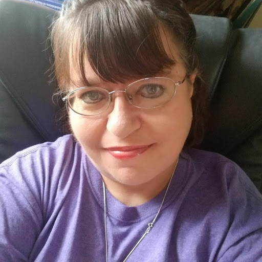 Julia Hart Photo 20