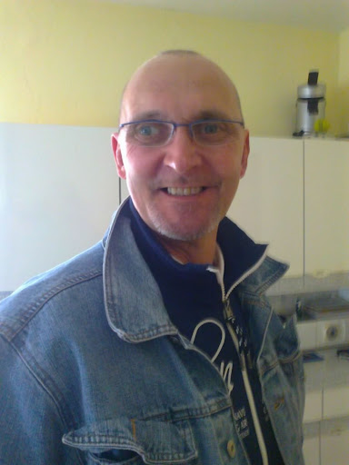 Frank Muth Photo 12