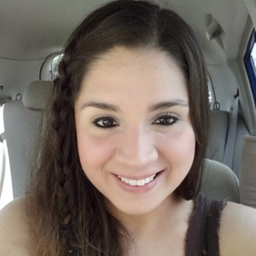Cynthia Guzman Photo 18