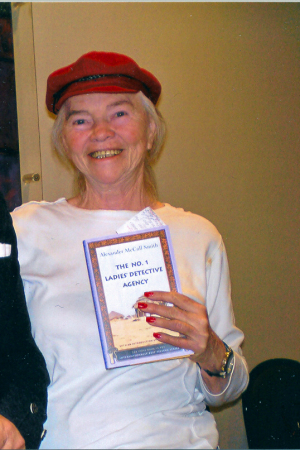 Ann Morris Photo 32