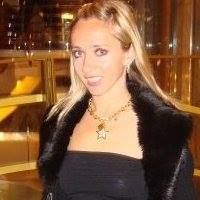 Julia Newsom Photo 6