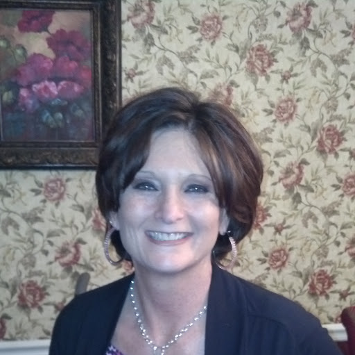 Julie Summers Photo 21