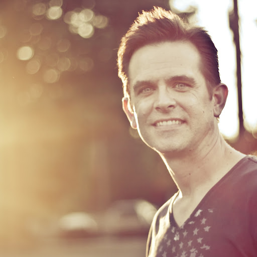 Derek Webster Photo 33