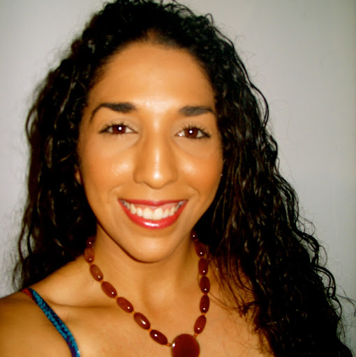 Alexandra Robles Photo 28