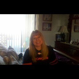 Stephanie Wright Photo 50