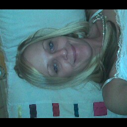 Vicki Berry Photo 14