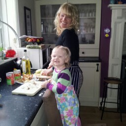 Claudia Mitchell Photo 14