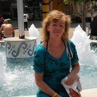 Kathleen Holden Photo 16