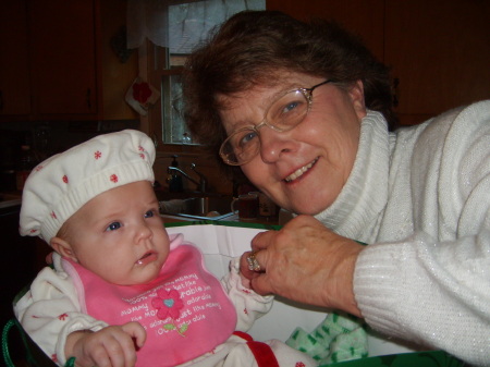 Phyllis Jones Photo 19