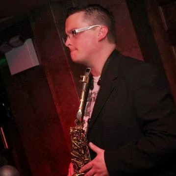 Michael Rowe Photo 55