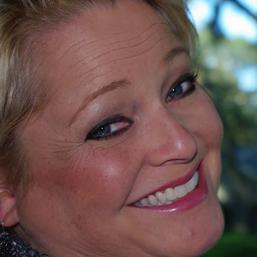 Lori Mccormick Photo 37